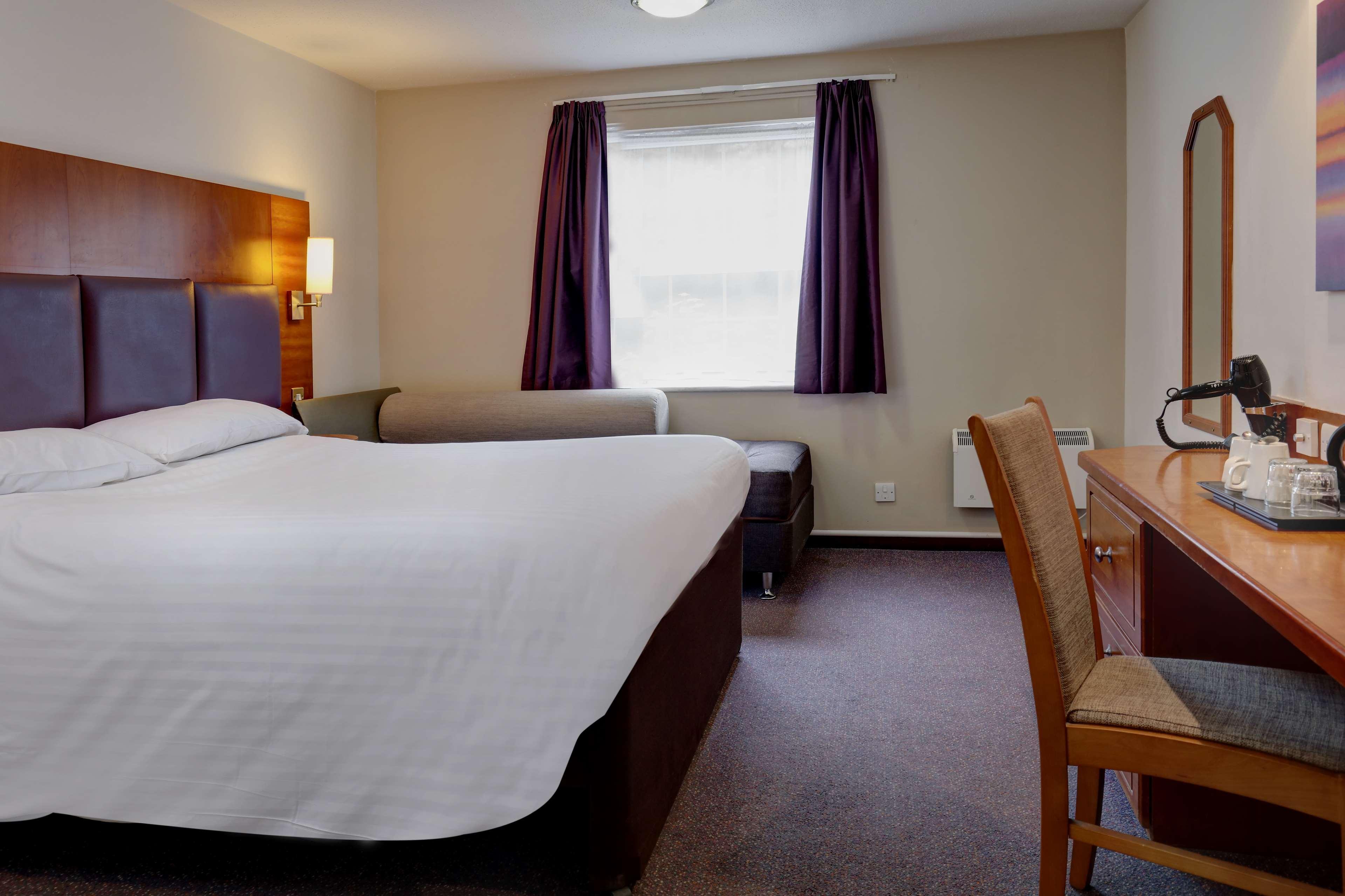 Plaza Chorley; Sure Hotel Collection By Best Western Chorley  Exterior photo